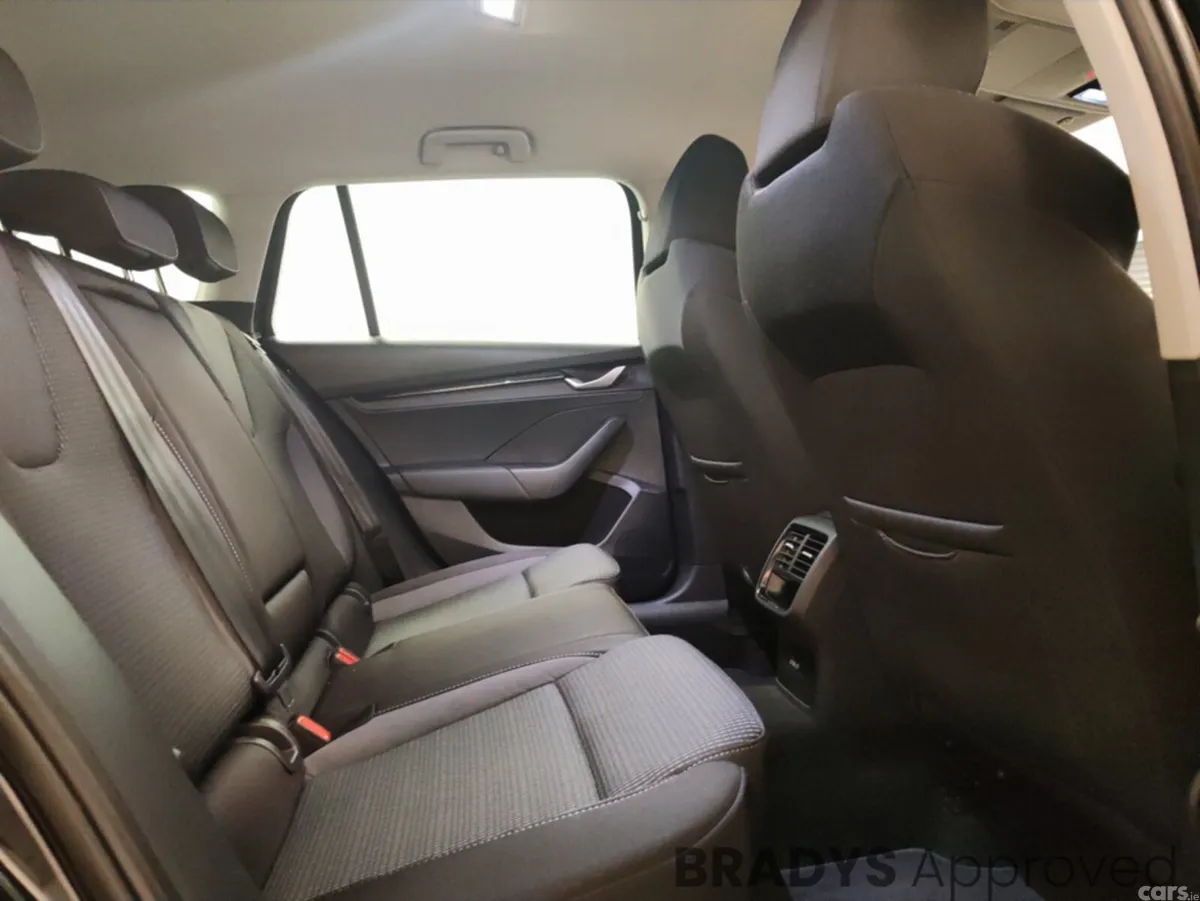 Skoda Octavia Estate, Diesel, 2025, Black