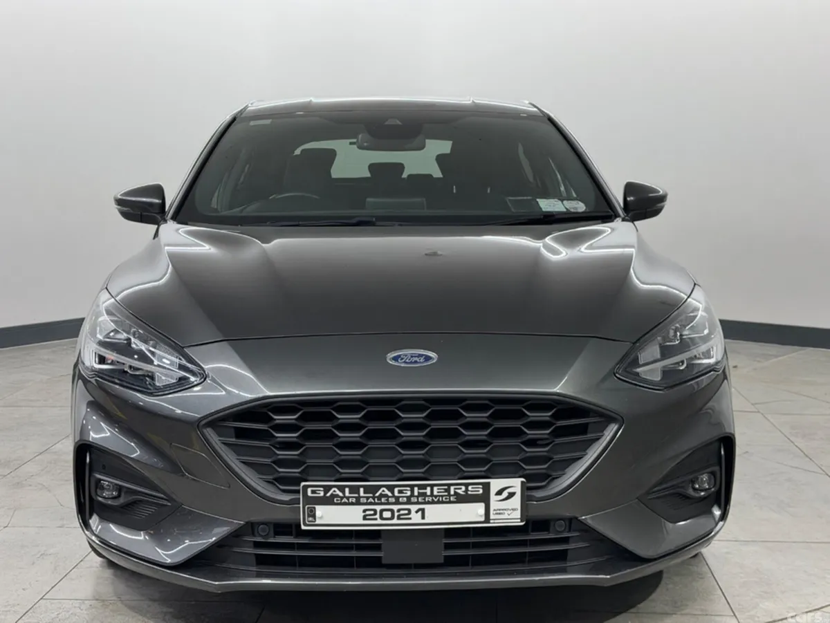 Ford Focus Hatchback, Petrol, 2021, Grey