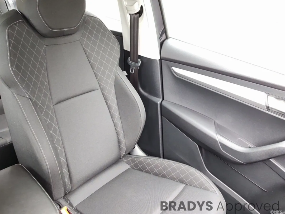 Skoda Karoq SUV, Petrol, 2022, Black