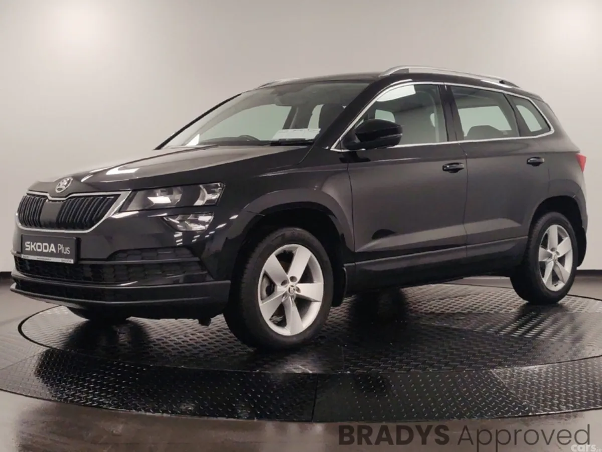 Skoda Karoq SUV, Petrol, 2022, Black