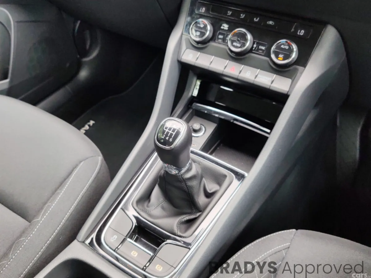 Skoda Karoq SUV, Petrol, 2022, Black