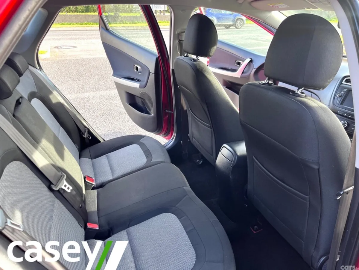 Kia Ceed Hatchback, Diesel, 2017, Red