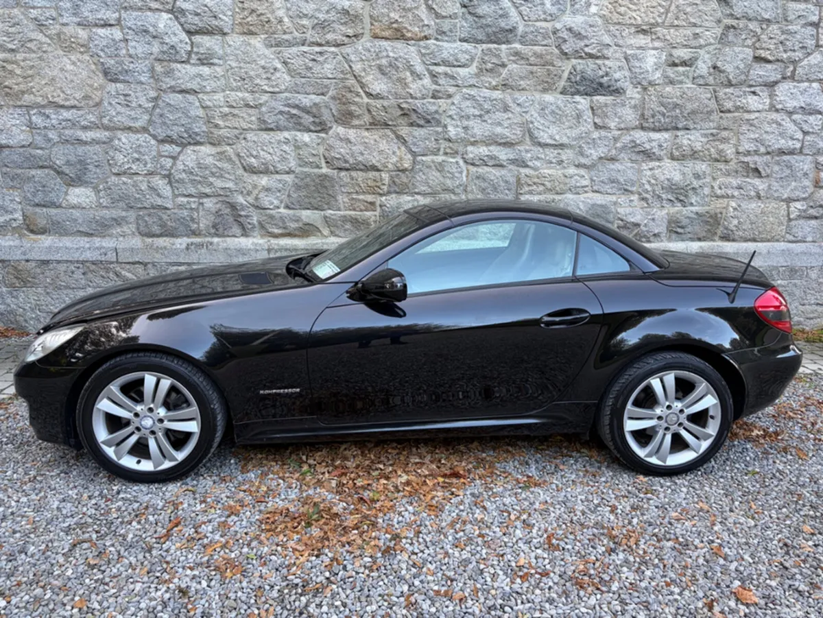 Mercedes-Benz SLK Convertible, Petrol, 2010, Black