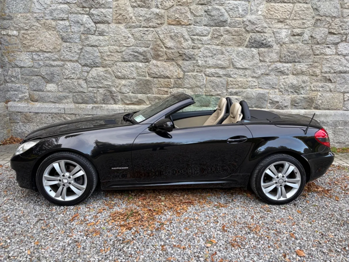 Mercedes-Benz SLK Convertible, Petrol, 2010, Black