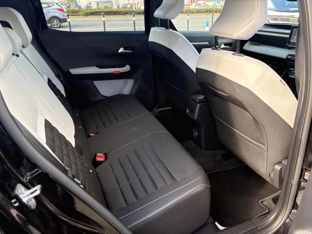 Citroen C3 Aircross MPV, Petrol Hybrid, 2026, Black