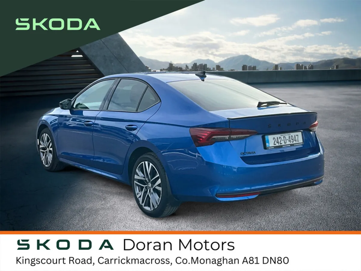 Skoda Octavia Hatchback, Diesel, 2024, Blue