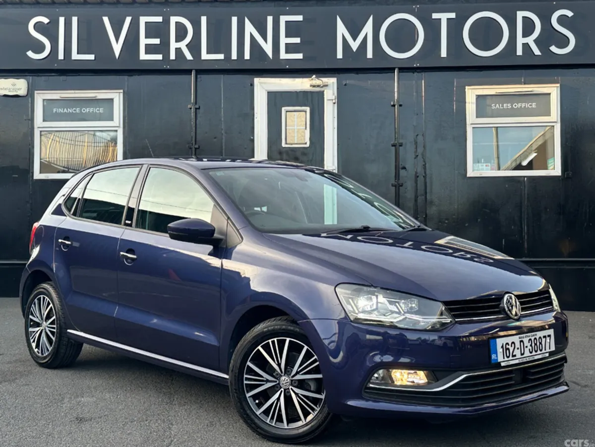 Volkswagen Polo Hatchback, Petrol, 2016, Blue
