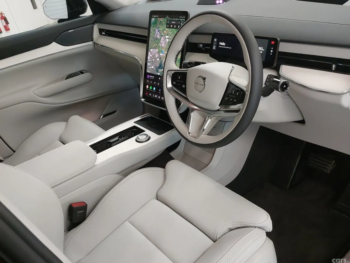 Volvo EX90 SUV, Electric, 2026, Red