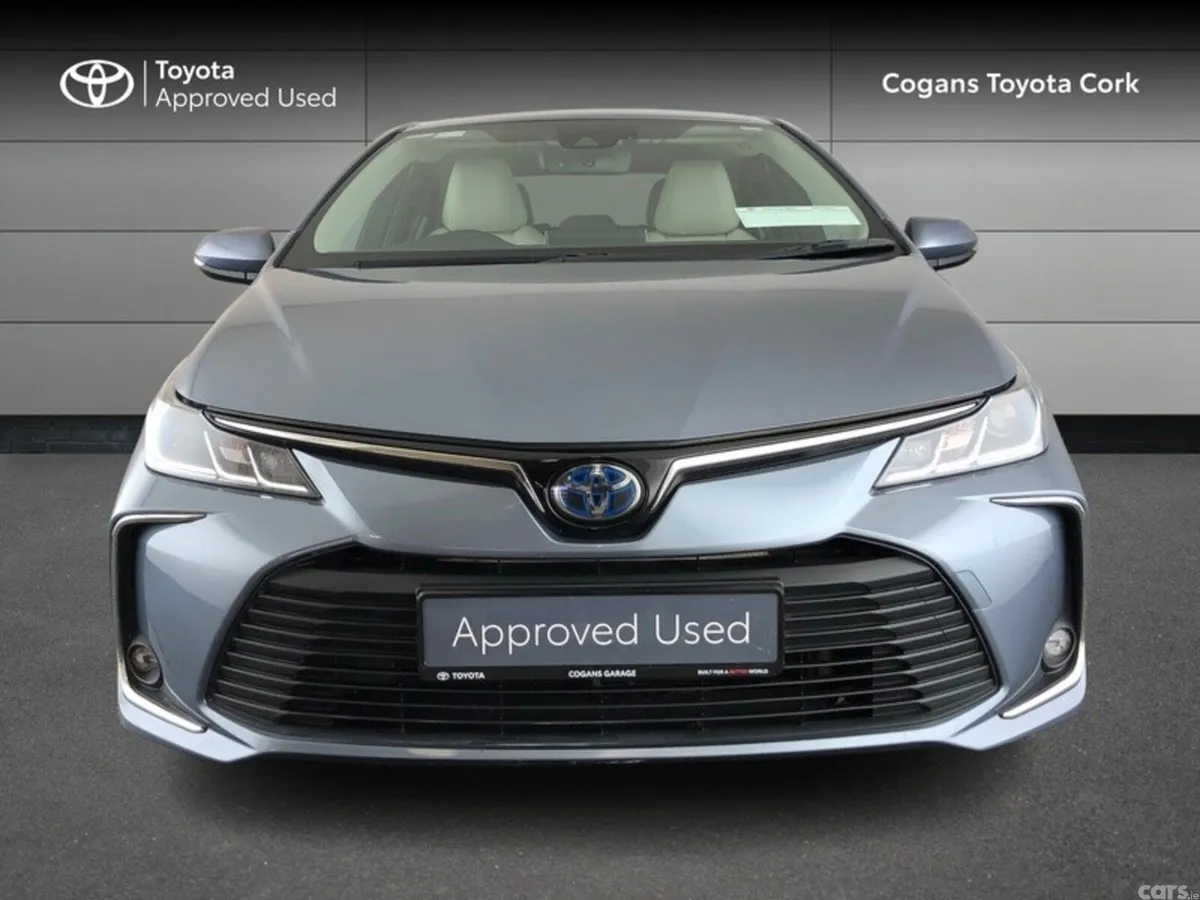 Toyota Corolla Saloon, Petrol Hybrid, 2022, Grey
