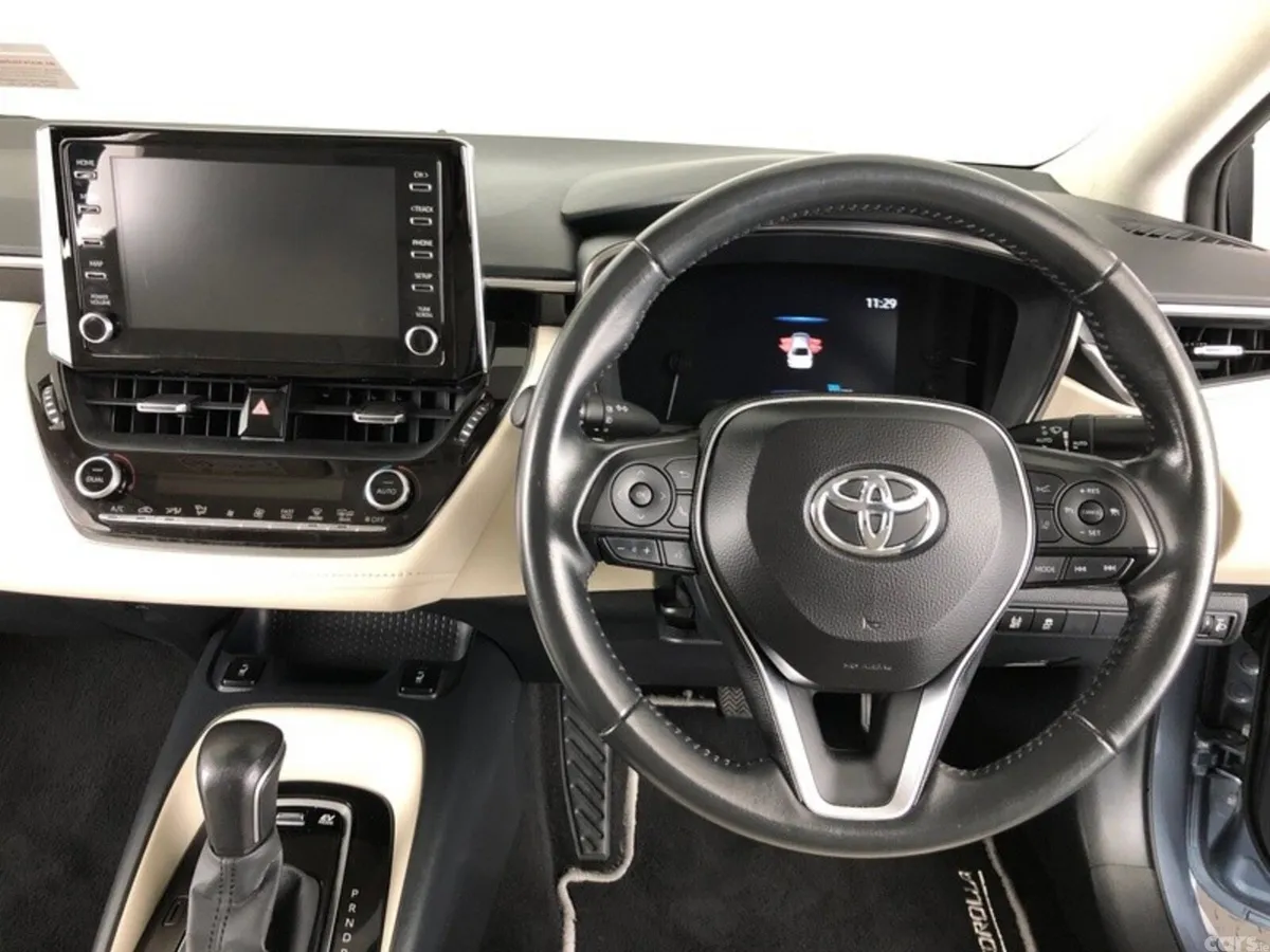 Toyota Corolla Saloon, Petrol Hybrid, 2022, Grey