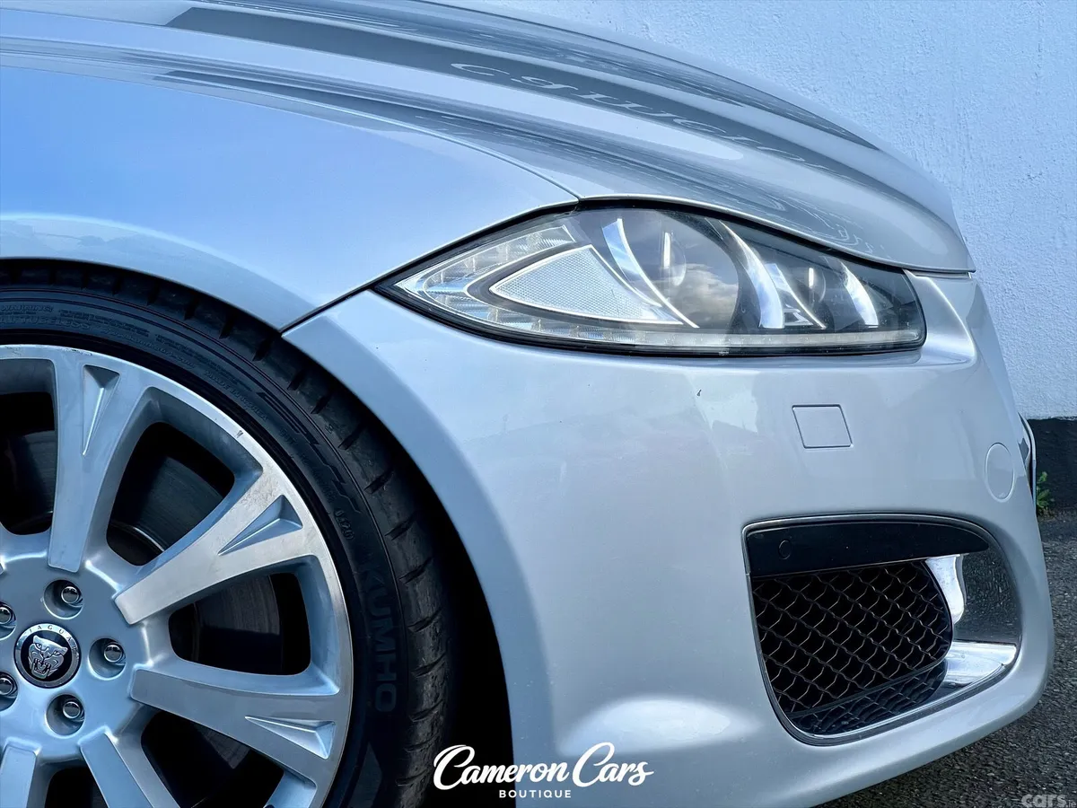 Jaguar XF Saloon, Petrol, 2013, Silver