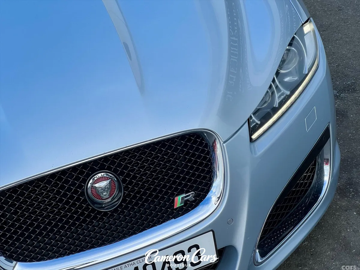 Jaguar XF Saloon, Petrol, 2013, Silver