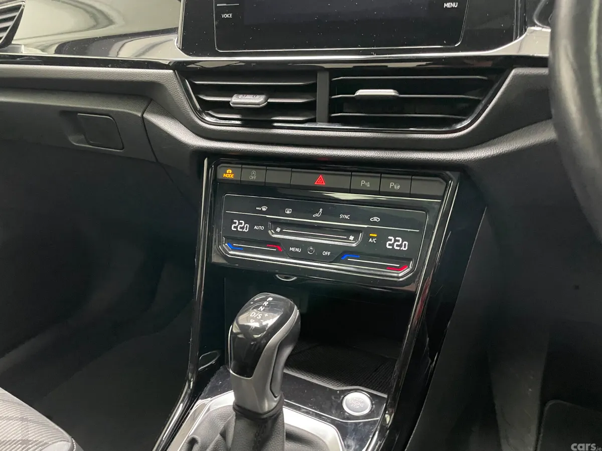 Volkswagen T-Roc SUV, Petrol, 2023, White