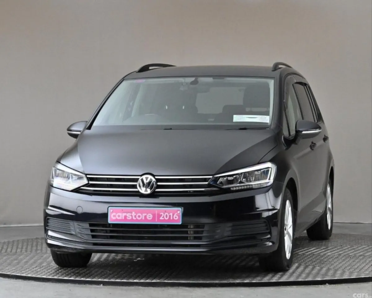 Volkswagen Touran MPV, Petrol, 2016, Black
