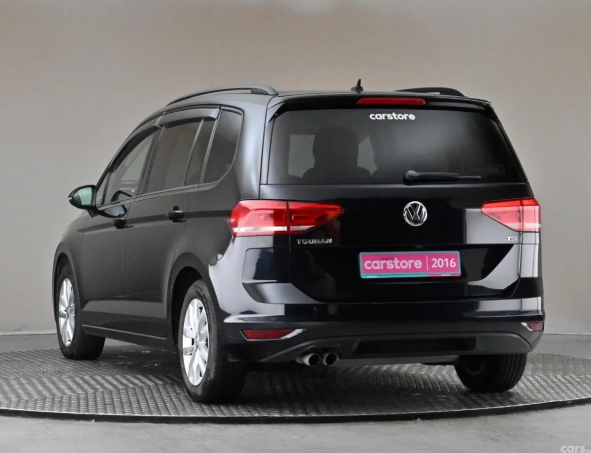 Volkswagen Touran MPV, Petrol, 2016, Black