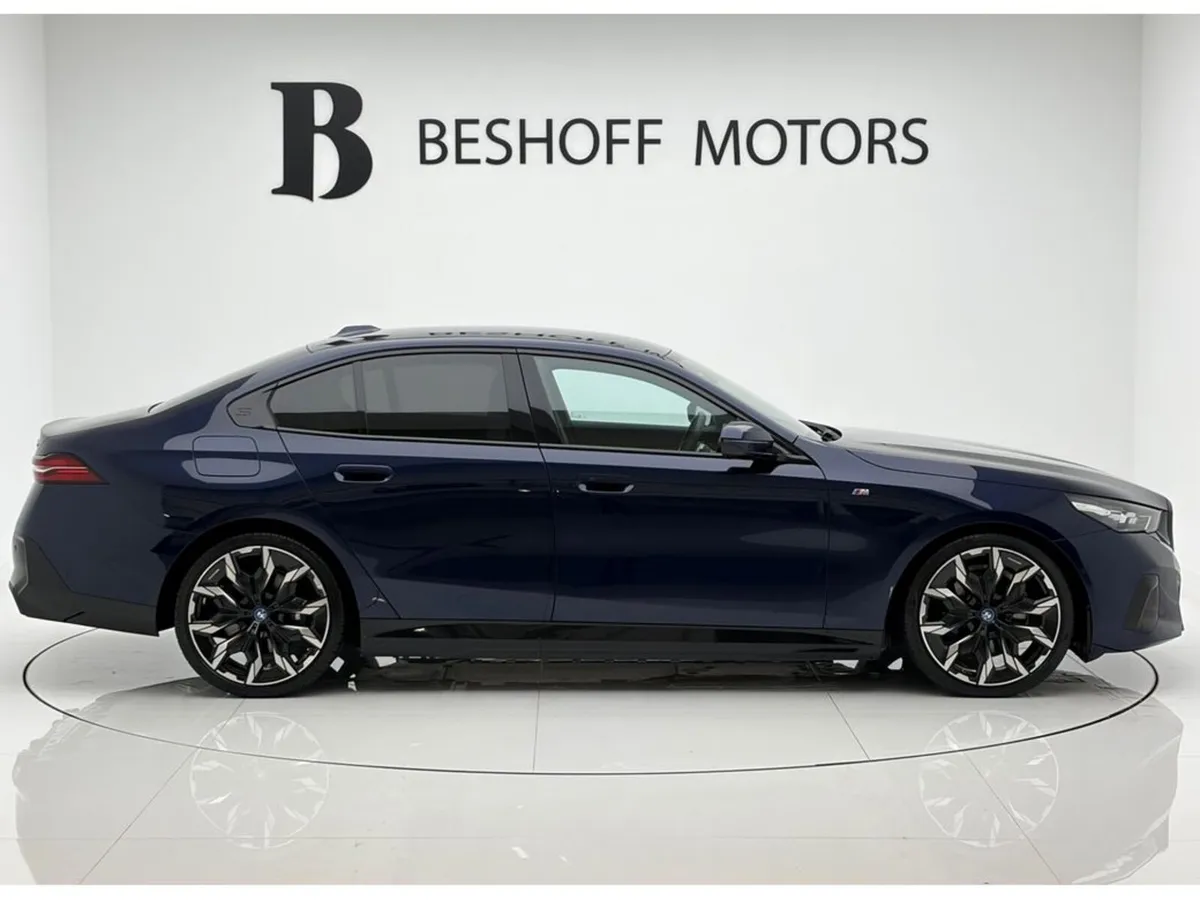 BMW 5-Series Saloon, Petrol Plug-in Hybrid, 2024, Blue