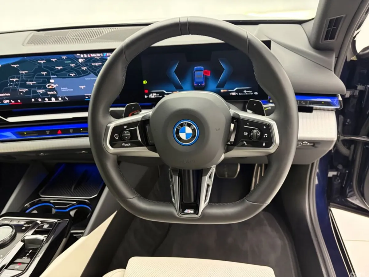 BMW 5-Series Saloon, Petrol Plug-in Hybrid, 2024, Blue