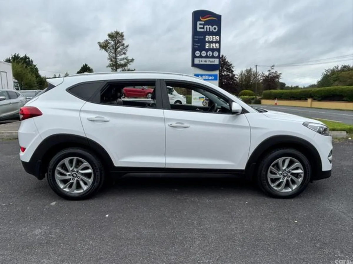 Hyundai Tucson MPV, Diesel, 2017, White