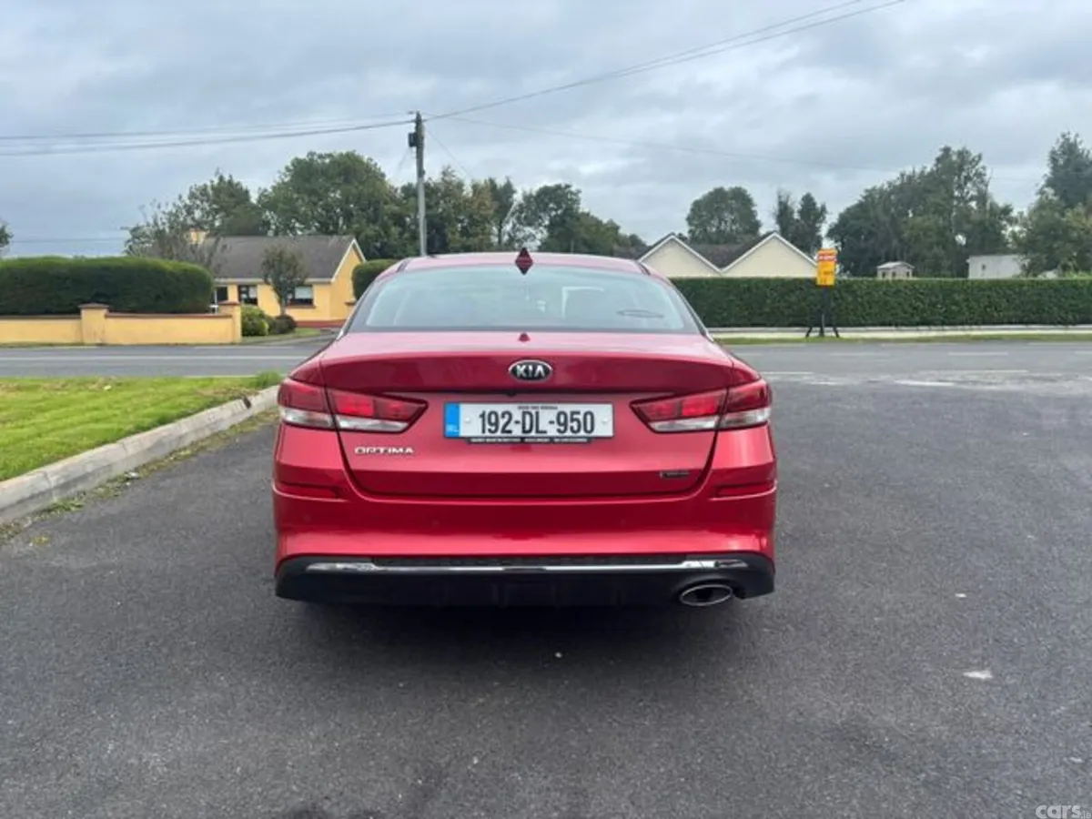 Kia Optima Saloon, Diesel, 2019, Red