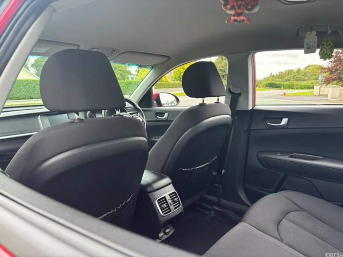 Kia Optima Saloon, Diesel, 2019, Red