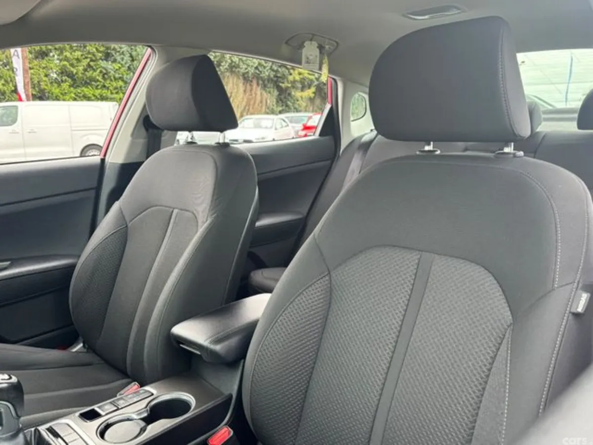 Kia Optima Saloon, Diesel, 2019, Red