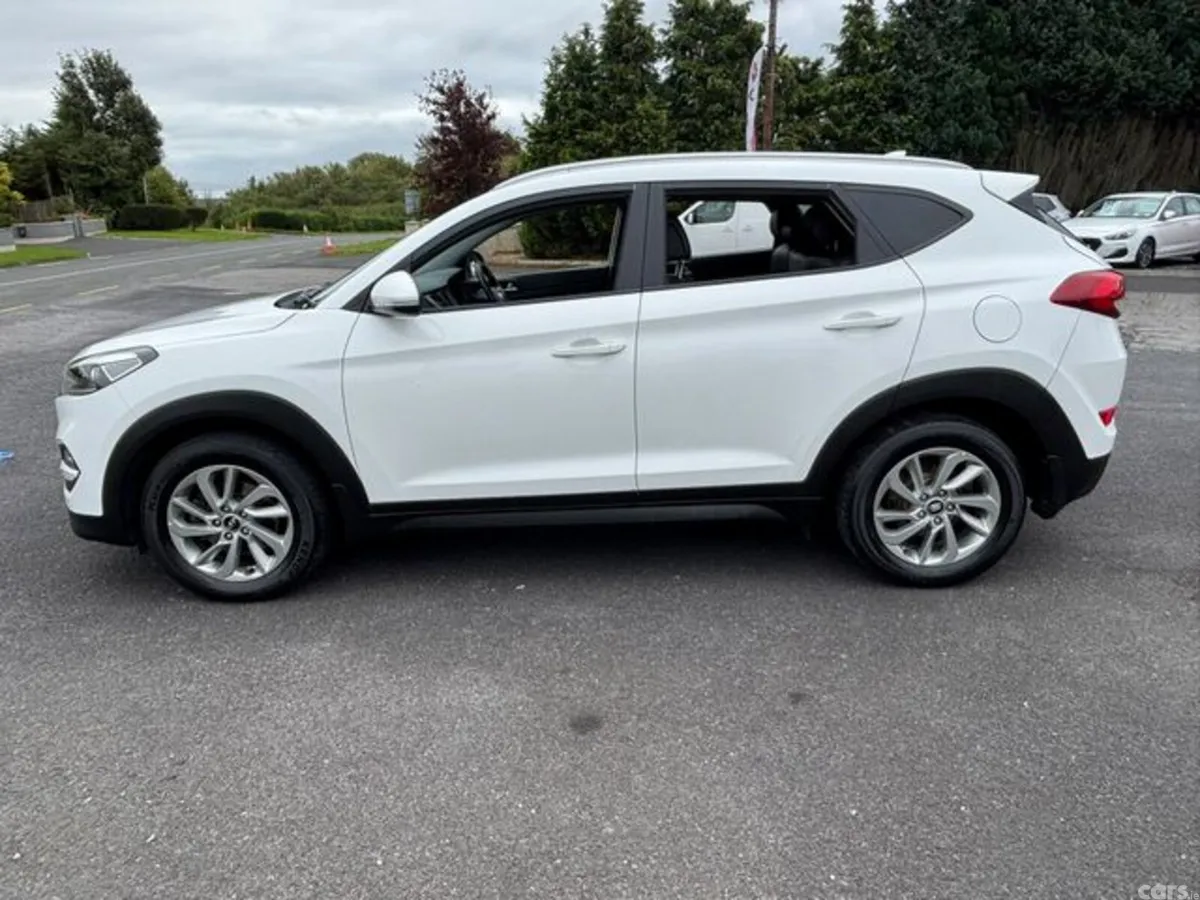 Hyundai Tucson MPV, Diesel, 2017, White