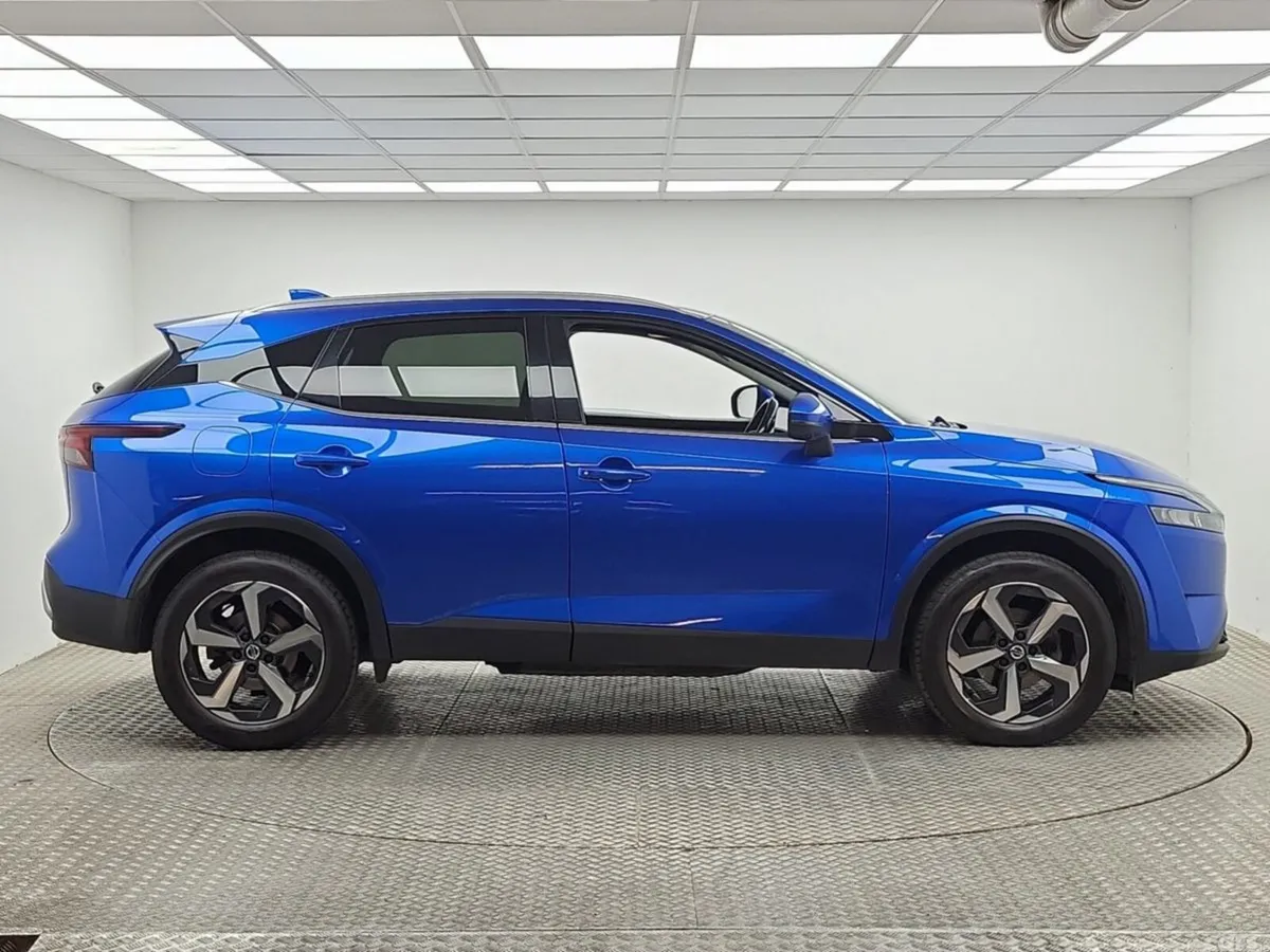 Nissan Qashqai MPV, Petrol, 2021, Blue