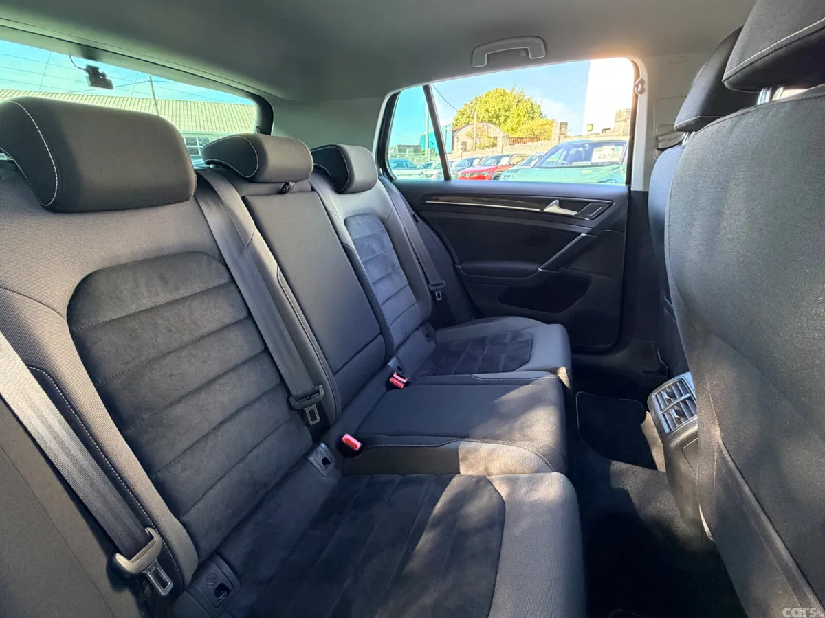 Volkswagen Golf Hatchback, Petrol, 2016, Black