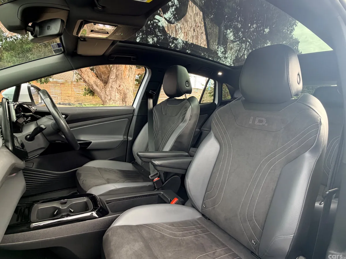 Volkswagen ID.4 Estate, Electric, 2023, White
