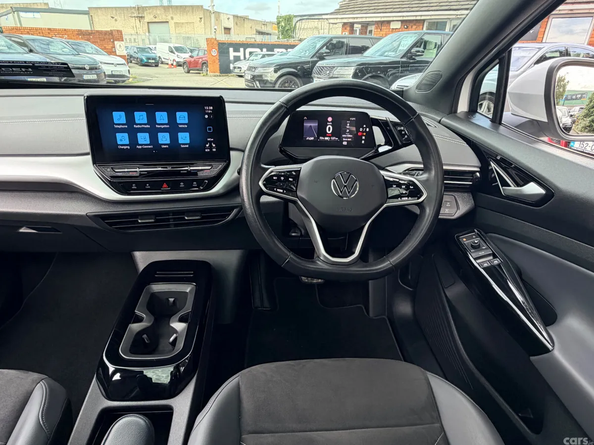 Volkswagen ID.4 Estate, Electric, 2023, White