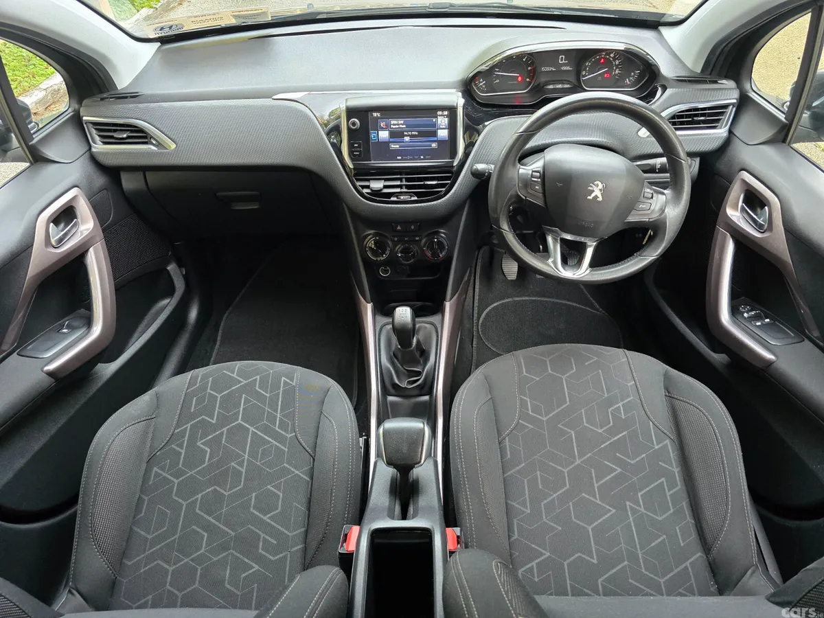 Peugeot 2008 SUV, Diesel, 2016, Grey