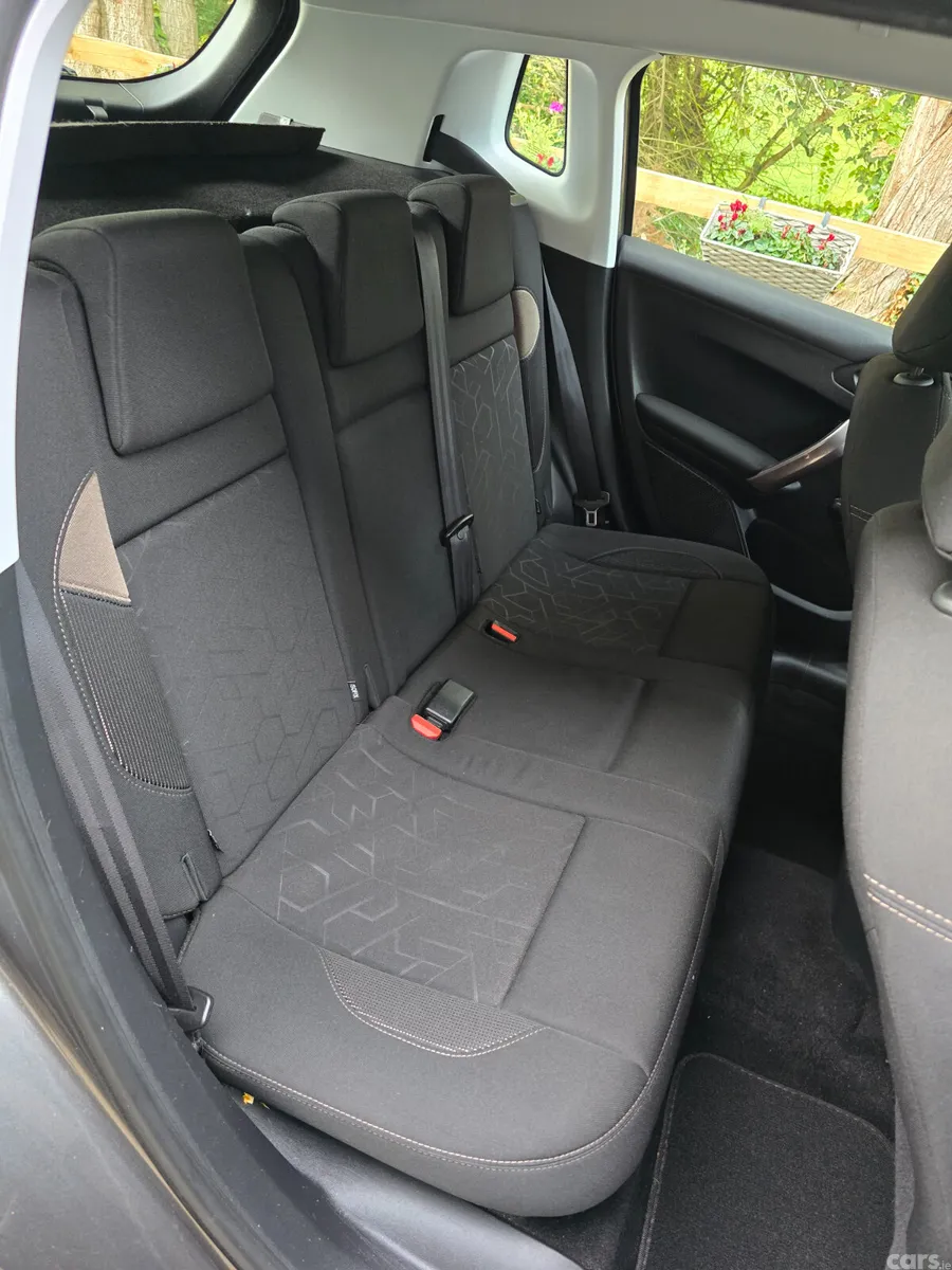 Peugeot 2008 SUV, Diesel, 2016, Grey