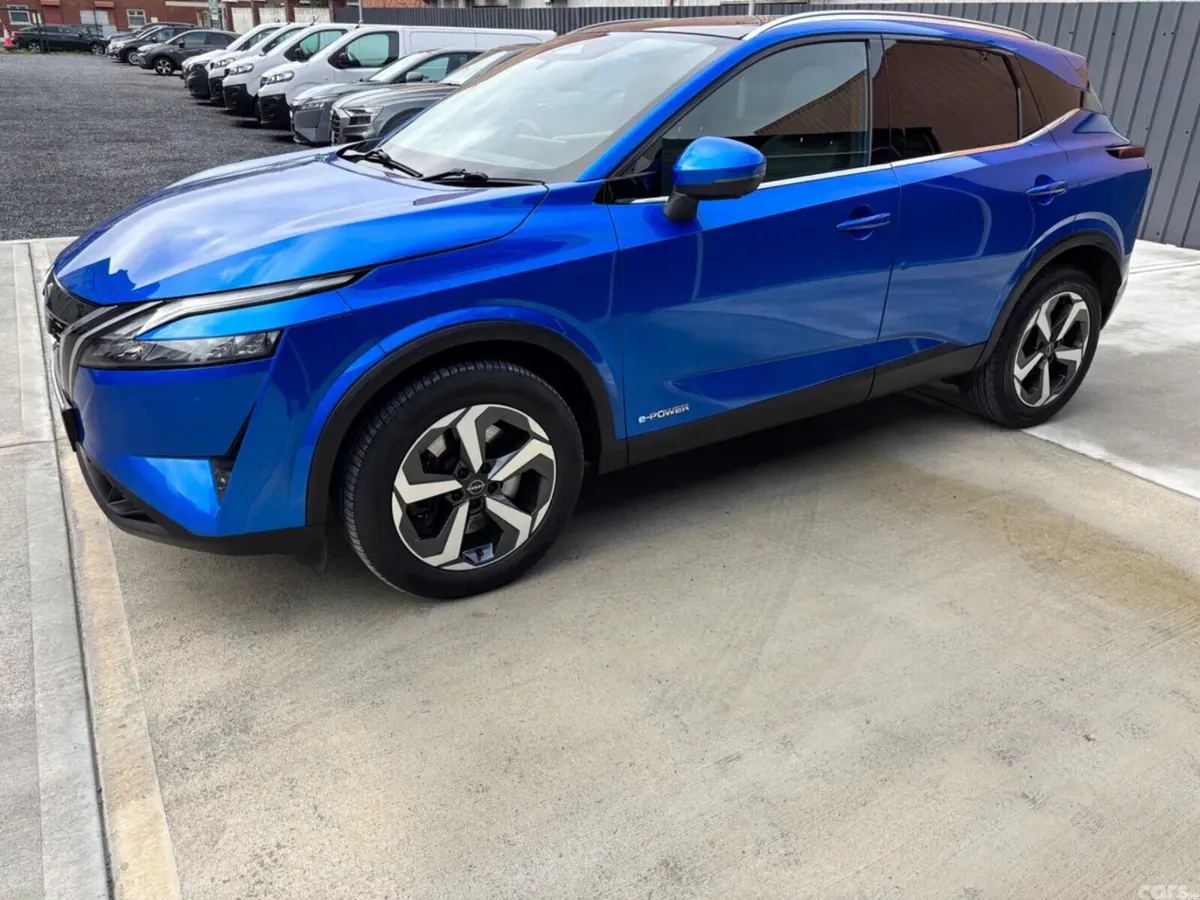 Nissan Qashqai MPV, Petrol, 2024, Blue