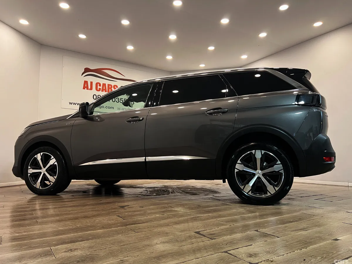 Peugeot 5008 MPV, Diesel, 2021, Grey