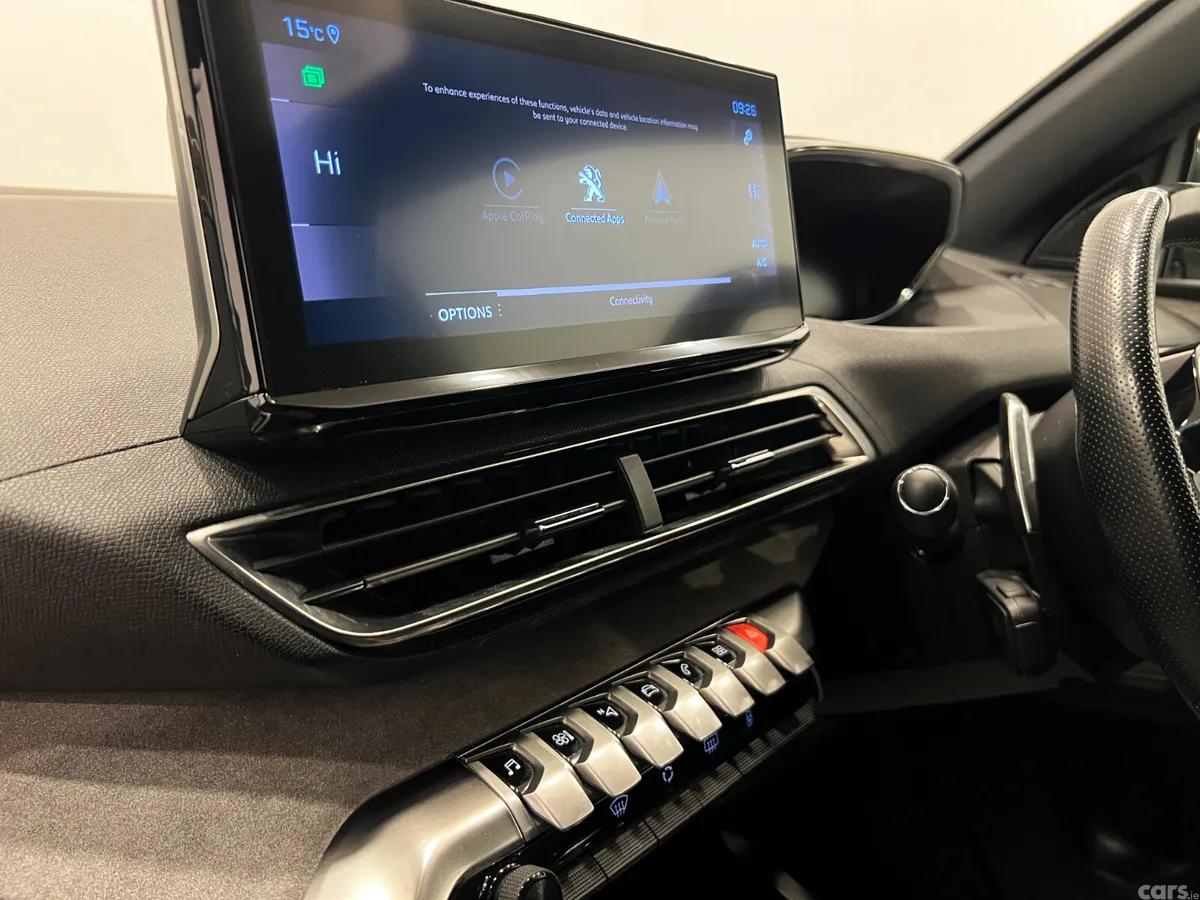 Peugeot 5008 MPV, Diesel, 2021, Grey