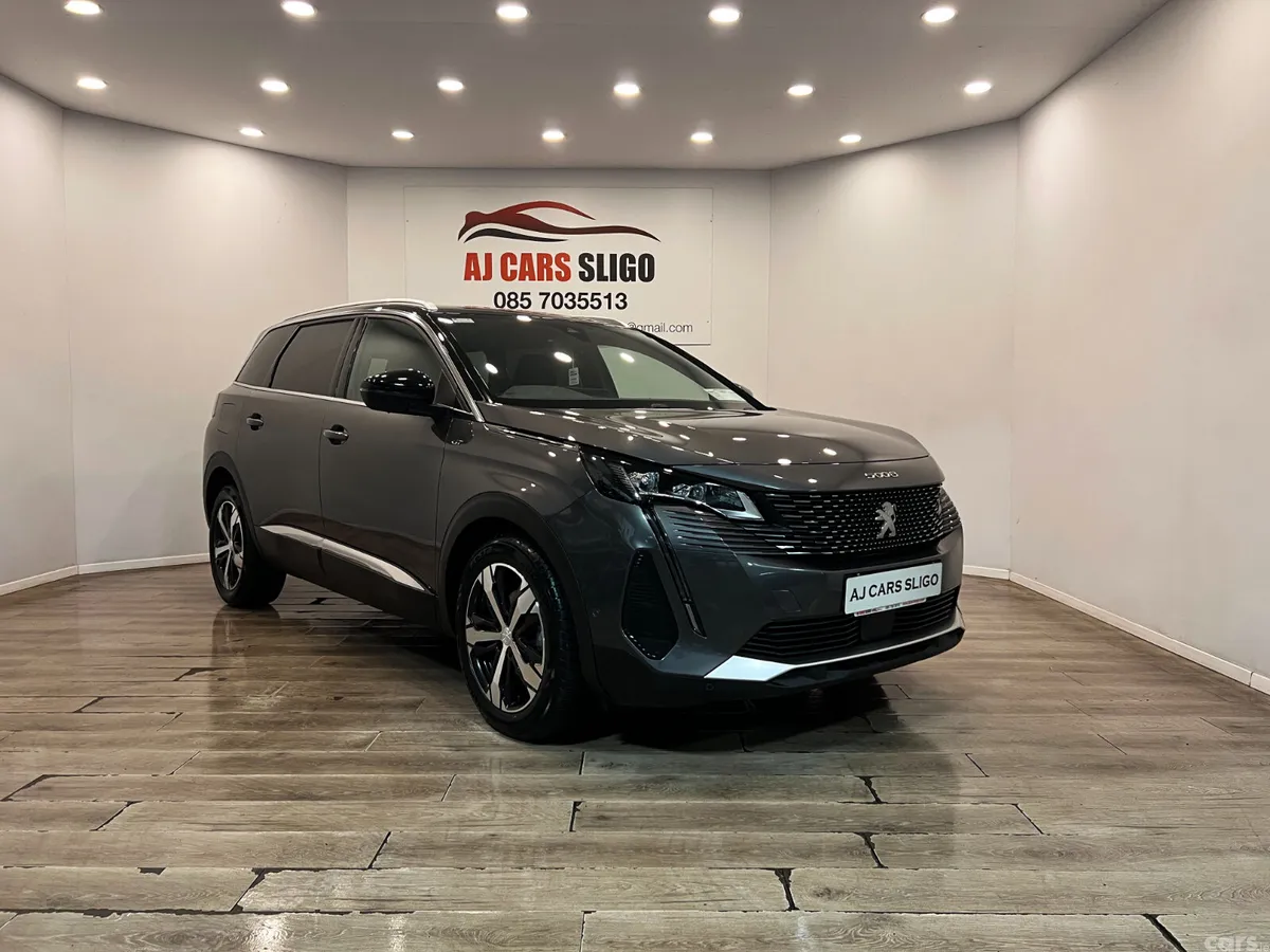 Peugeot 5008 MPV, Diesel, 2021, Grey