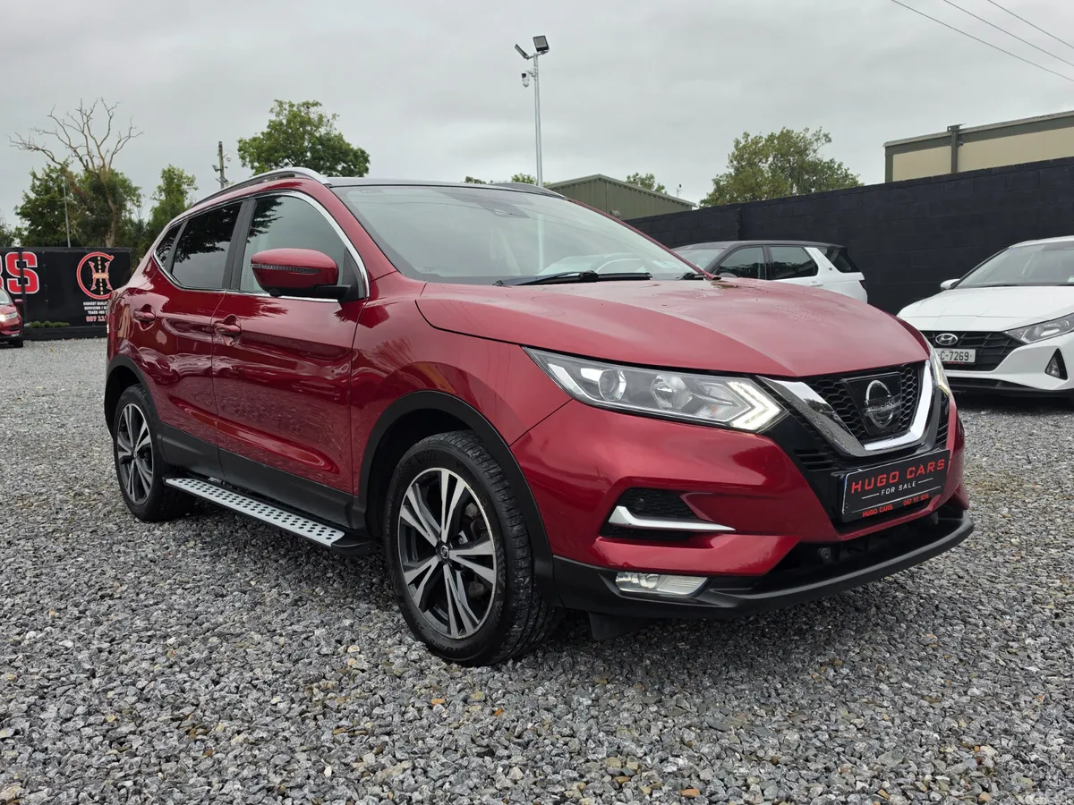 Nissan Qashqai Hatchback, Diesel, 2018, Red