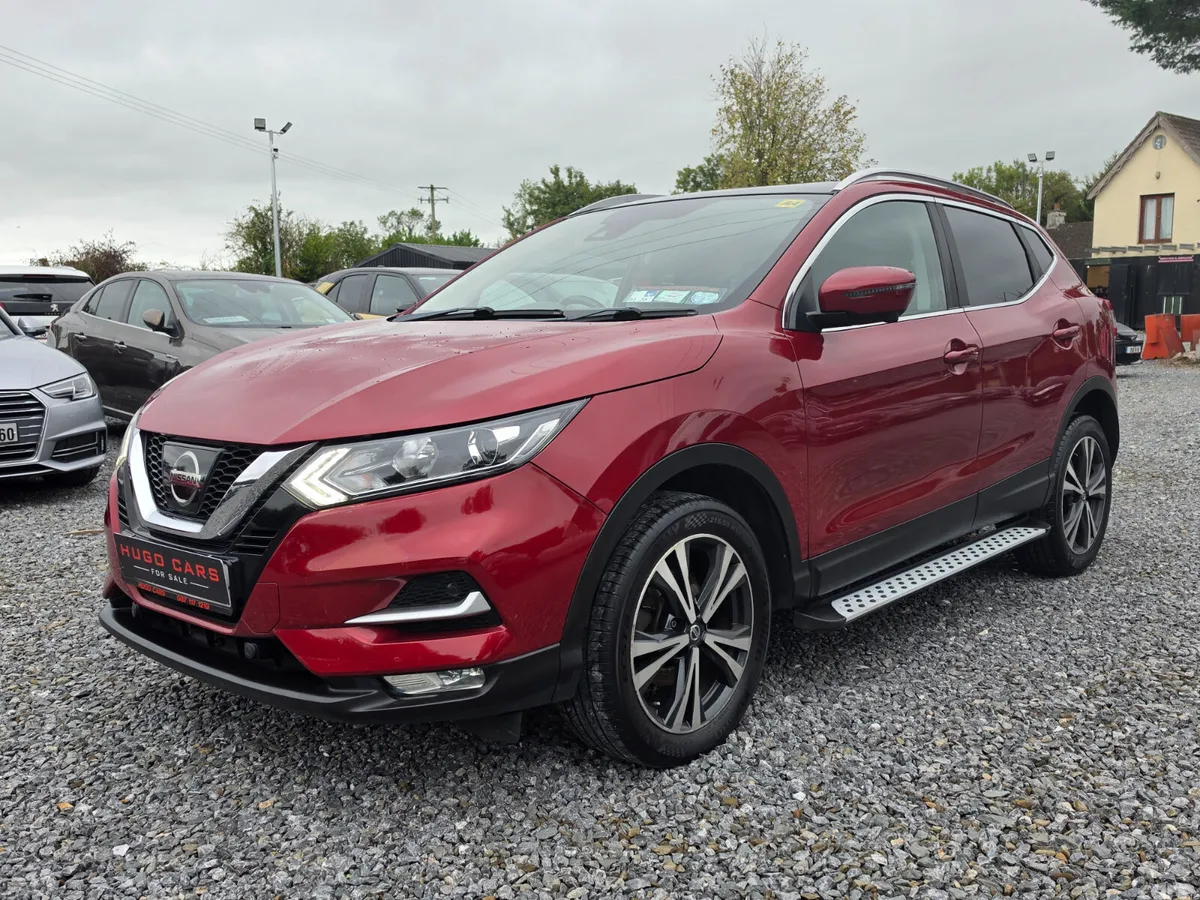 Nissan Qashqai Hatchback, Diesel, 2018, Red