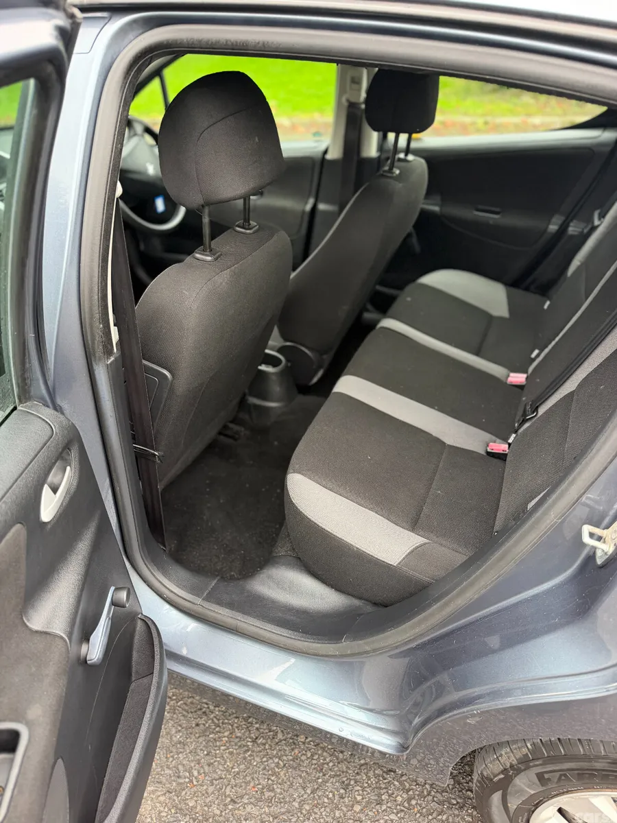 Peugeot 207 Hatchback, Diesel, 2007, Grey