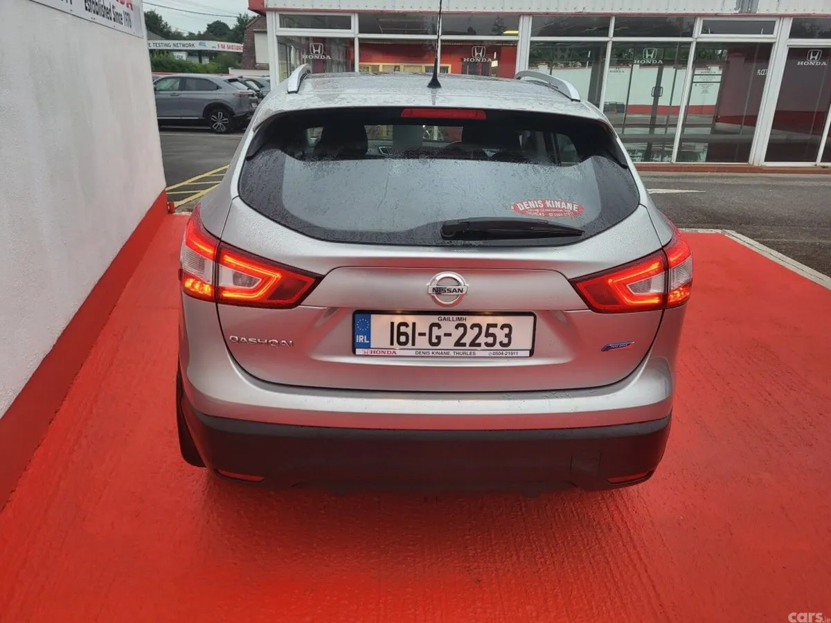 Nissan Qashqai Hatchback, Diesel, 2016, Silver