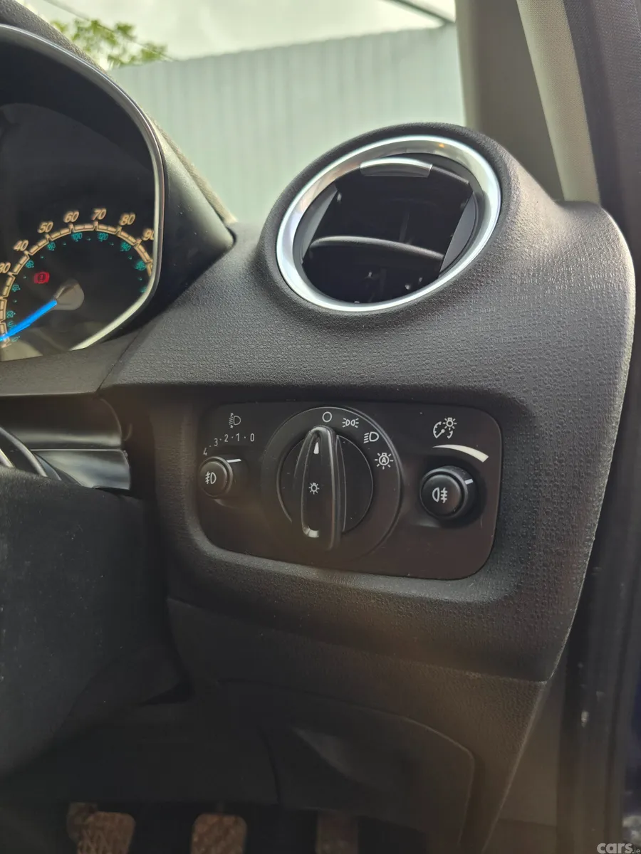 Ford Fiesta Hatchback, Petrol, 2014, Blue