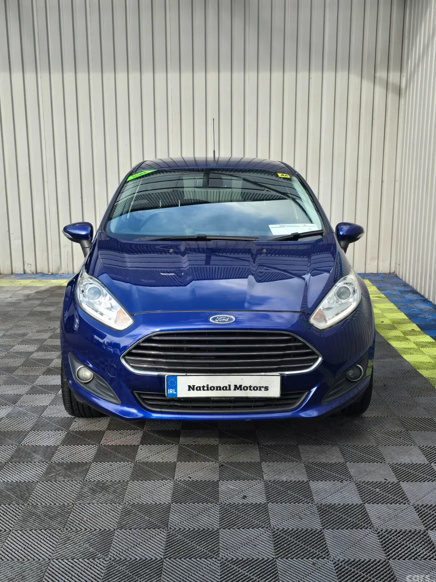 Ford Fiesta Hatchback, Petrol, 2014, Blue