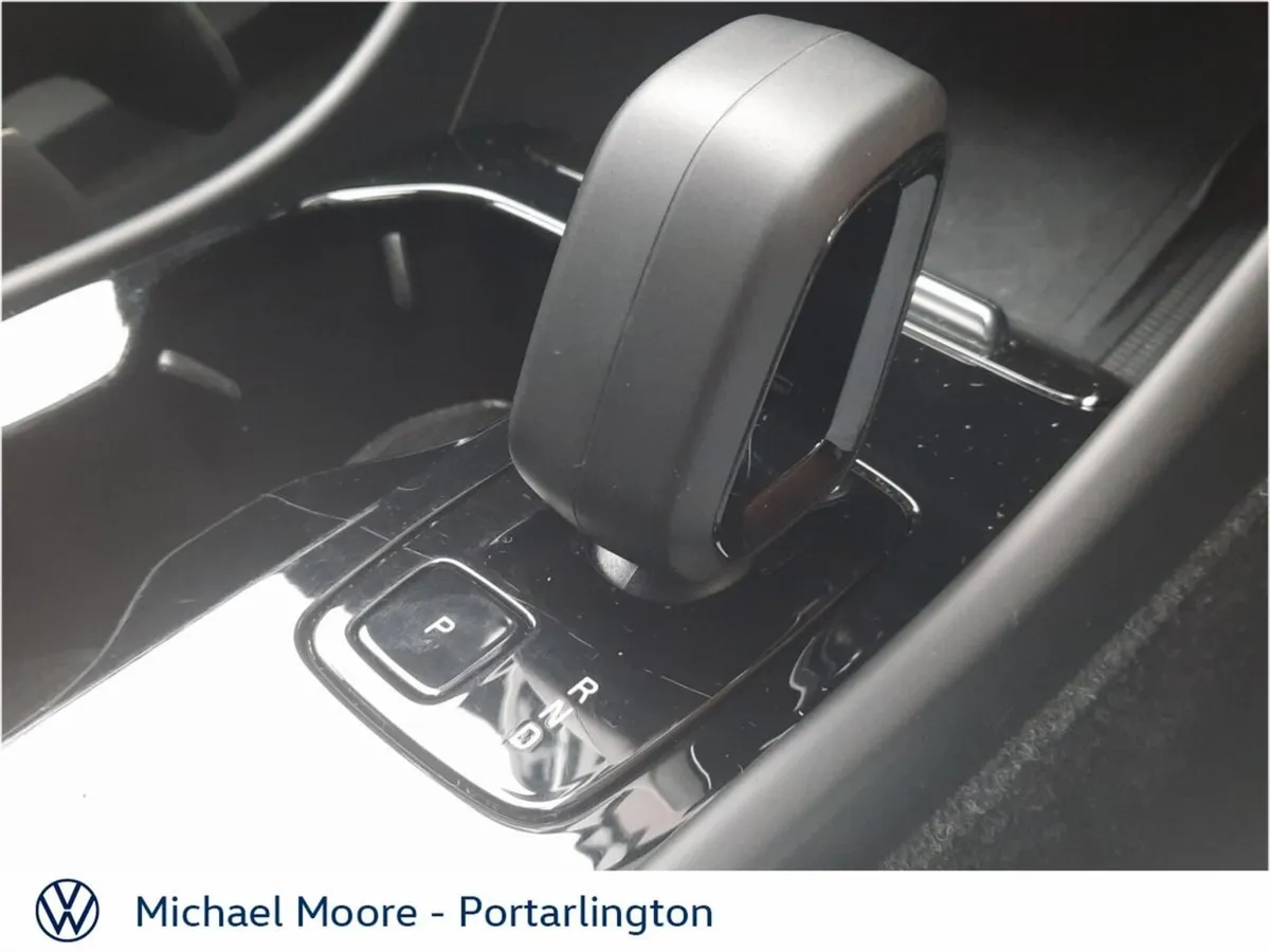 Volvo XC40 Estate, Electric, 2025, Grey