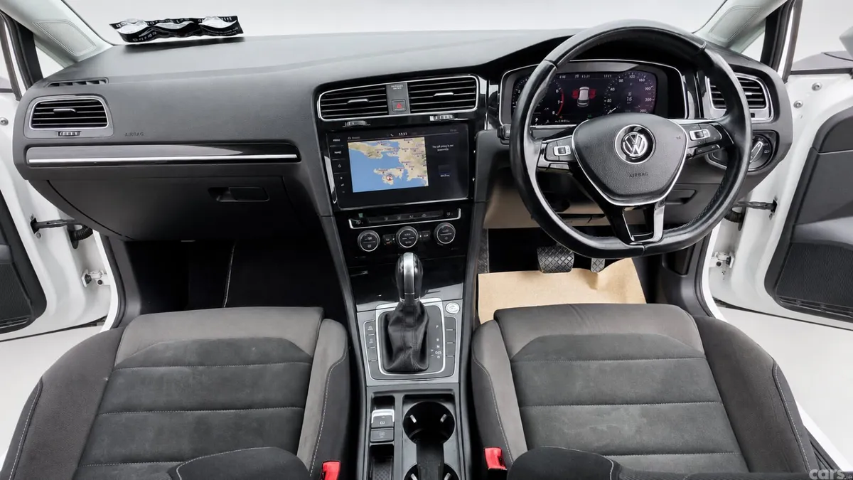 Volkswagen Golf Hatchback, Petrol, 2018, White