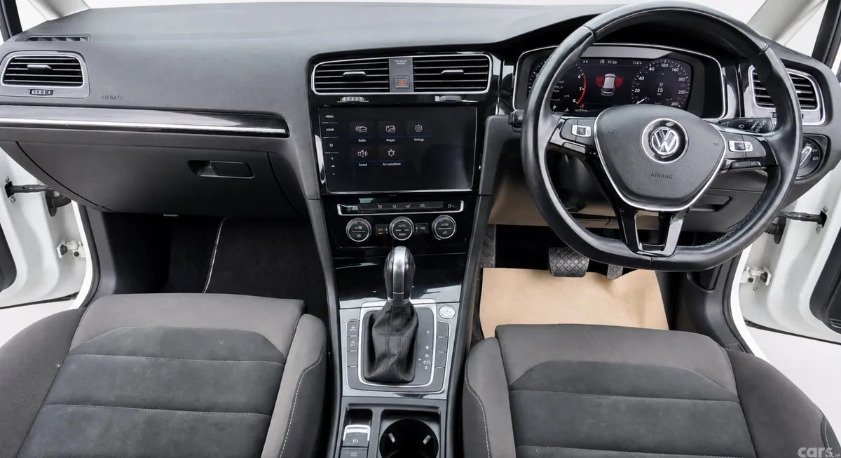 Volkswagen Golf Hatchback, Petrol, 2018, White