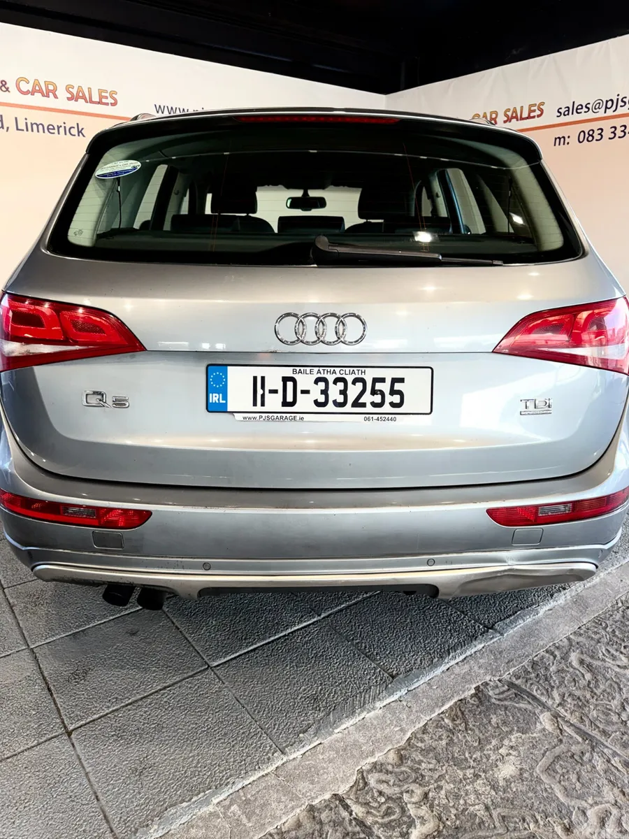 Audi Q5 SUV, Diesel, 2011, Grey