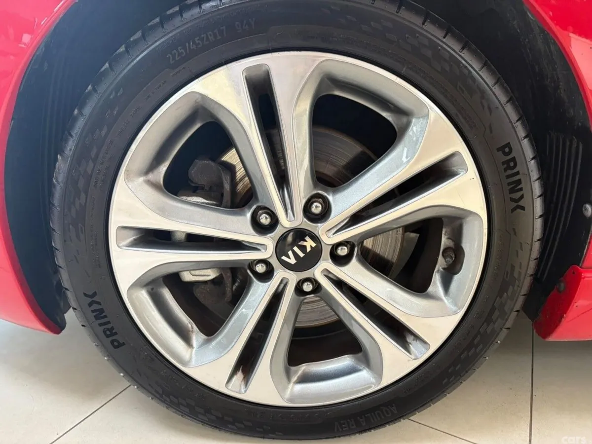 Kia Ceed Hatchback, Diesel, 2017, Red