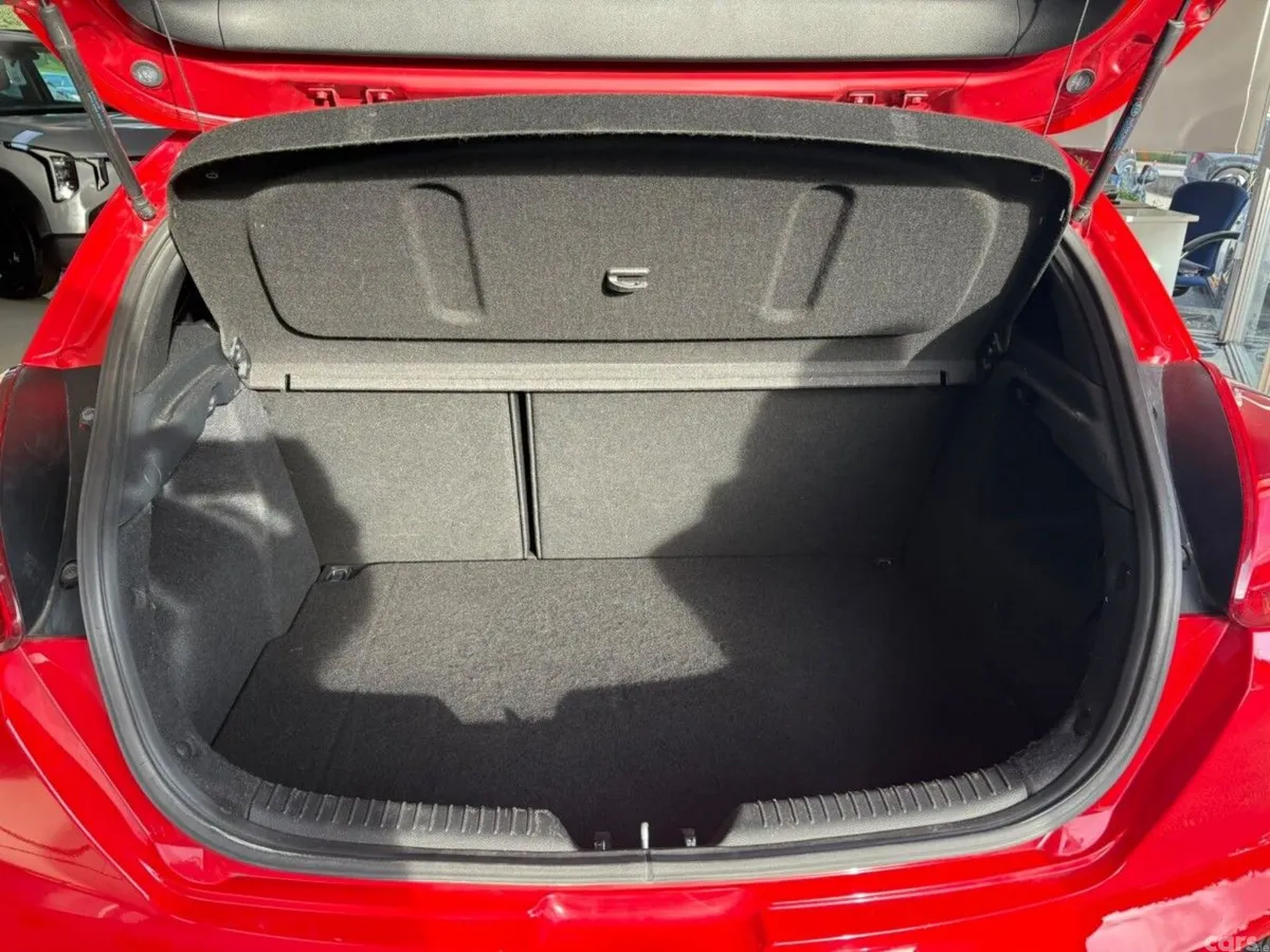 Kia Ceed Hatchback, Diesel, 2017, Red