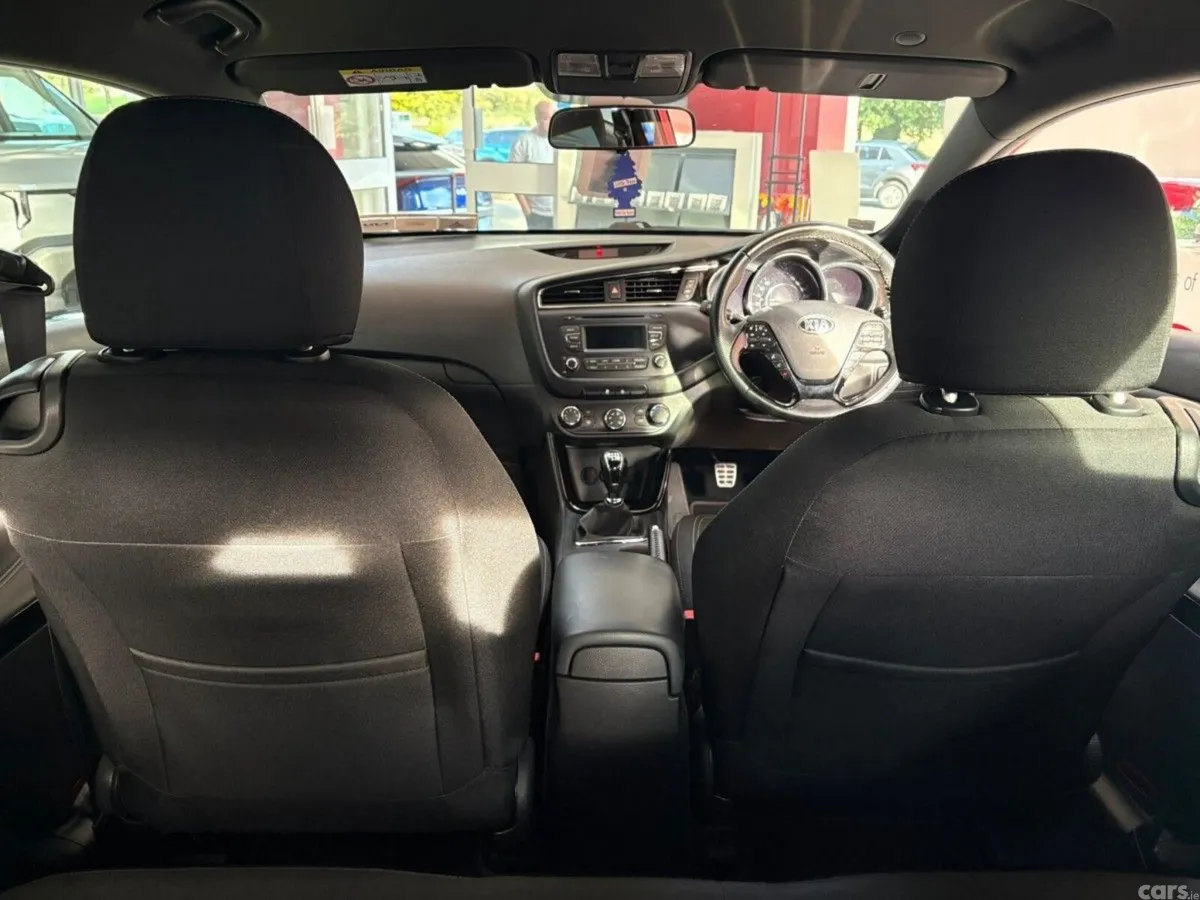 Kia Ceed Hatchback, Diesel, 2017, Red