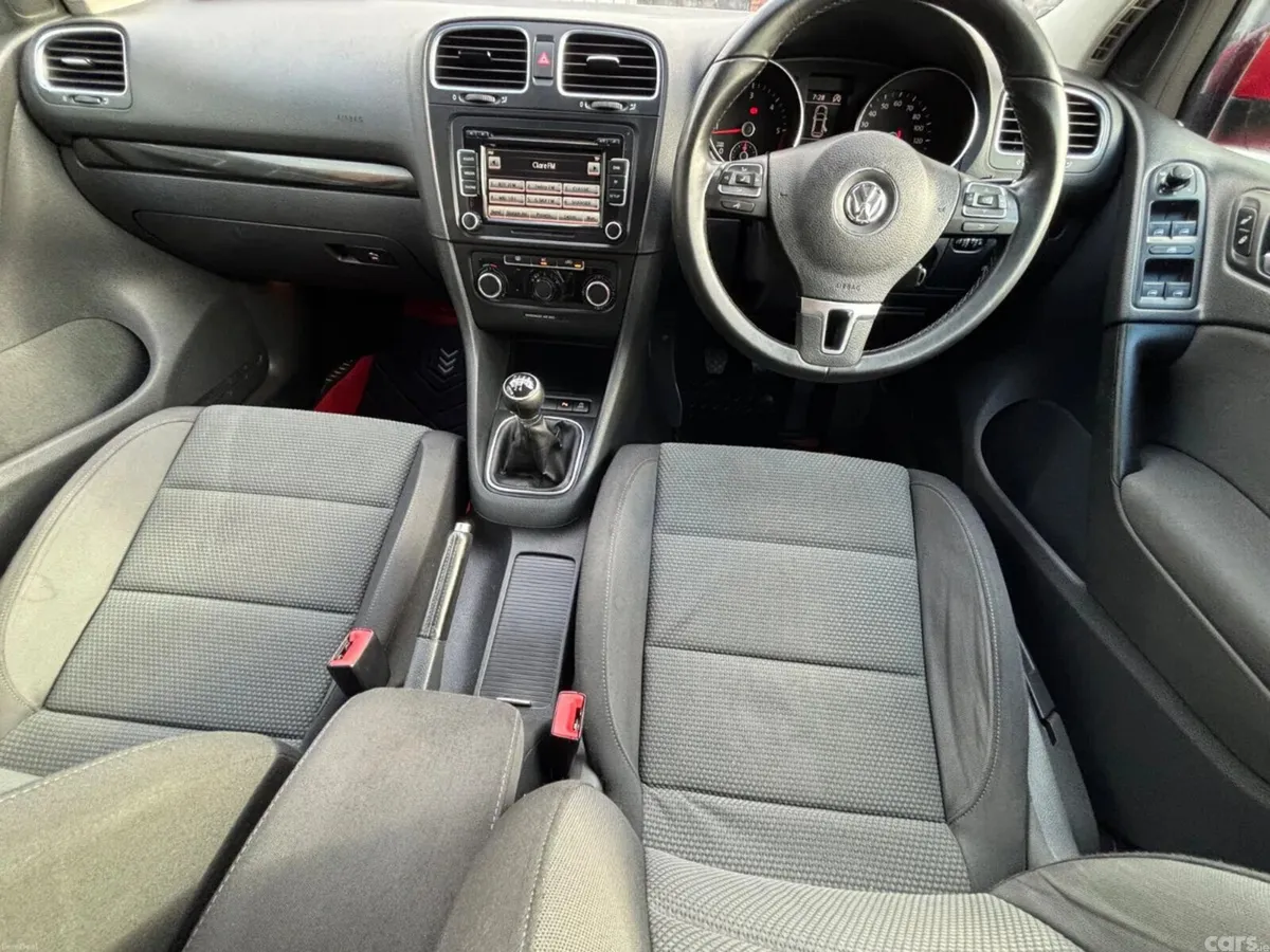 Volkswagen Golf Hatchback, Diesel, 2011, Red